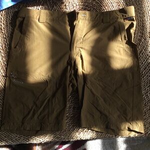 Simms Men's Tan Shorts size XL
